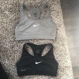 2 Nike Pro Sports Bras
